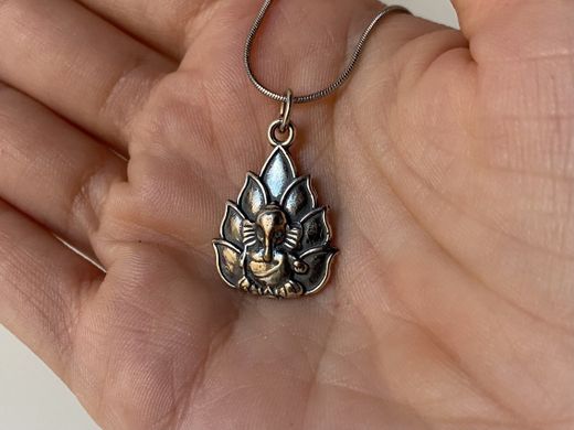 Colgante Ganesha Flor de Loto