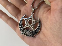 Collar Pentagrama Triple Luna