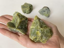Ópalo verde masivo