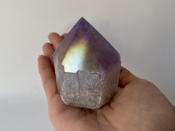 Punta de Cuarzo Aura semipulida base plana